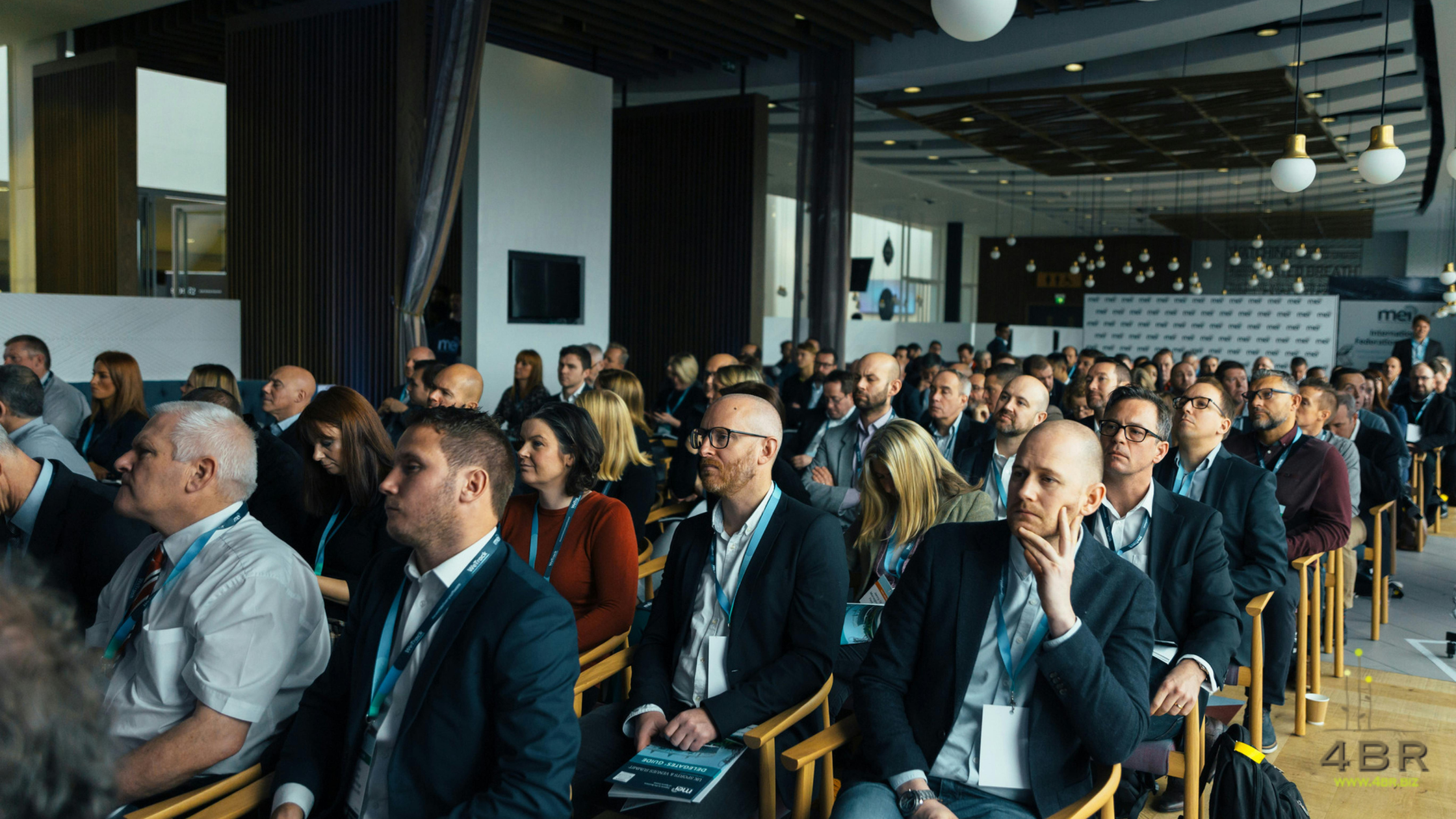 21 Days to a Stronger Professional Network