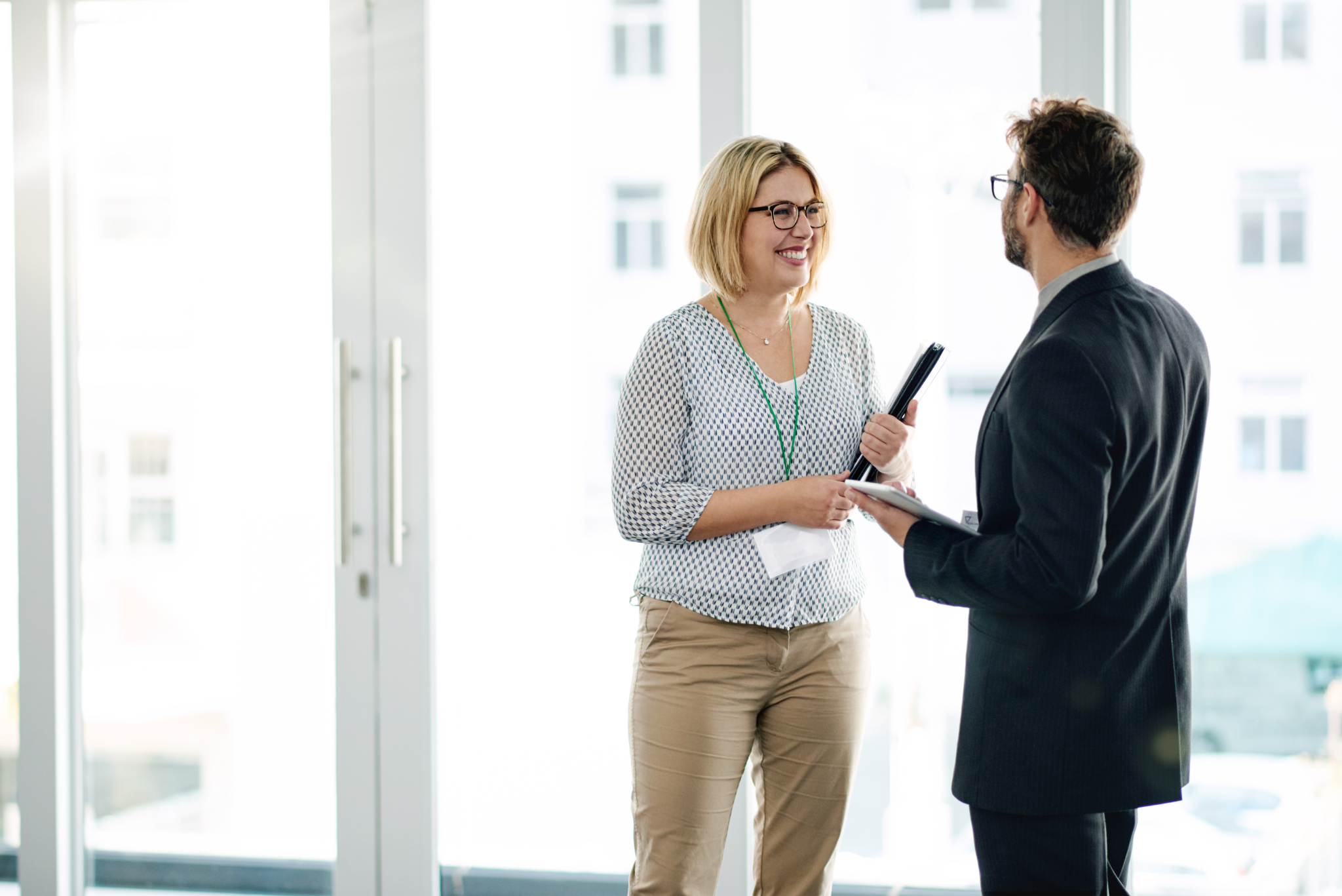 Mastering Small Talk for Meaningful Networking Connections